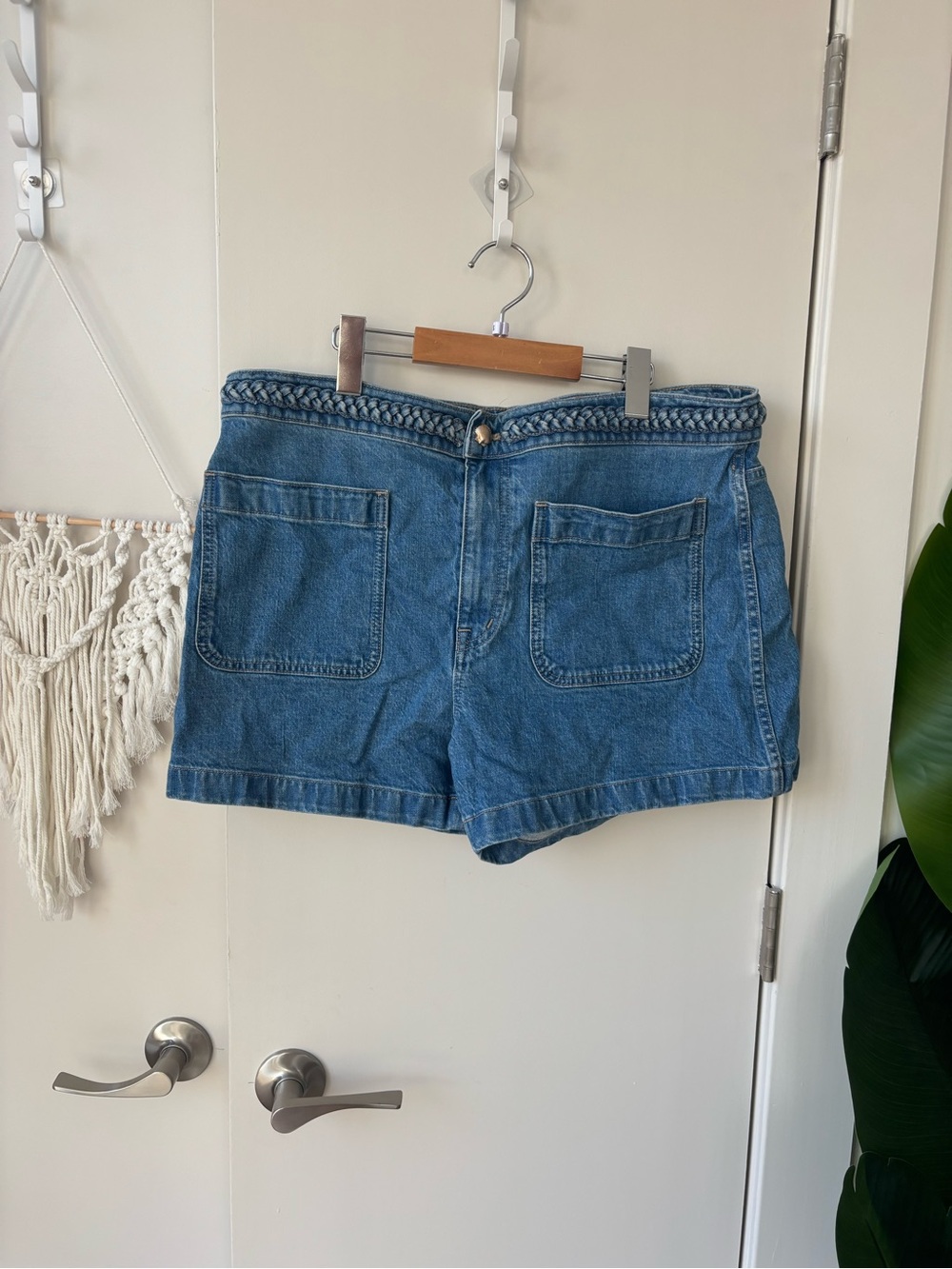 Lisa Says Gah Braided-Waist Denim Shorts - Blue